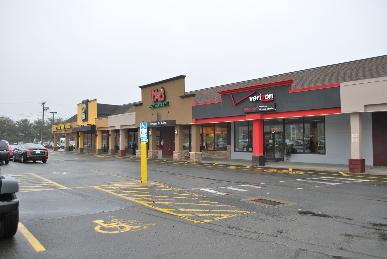 700 800 queen st southington ct 06489 freestanding property for shoprite flyer southington ct
