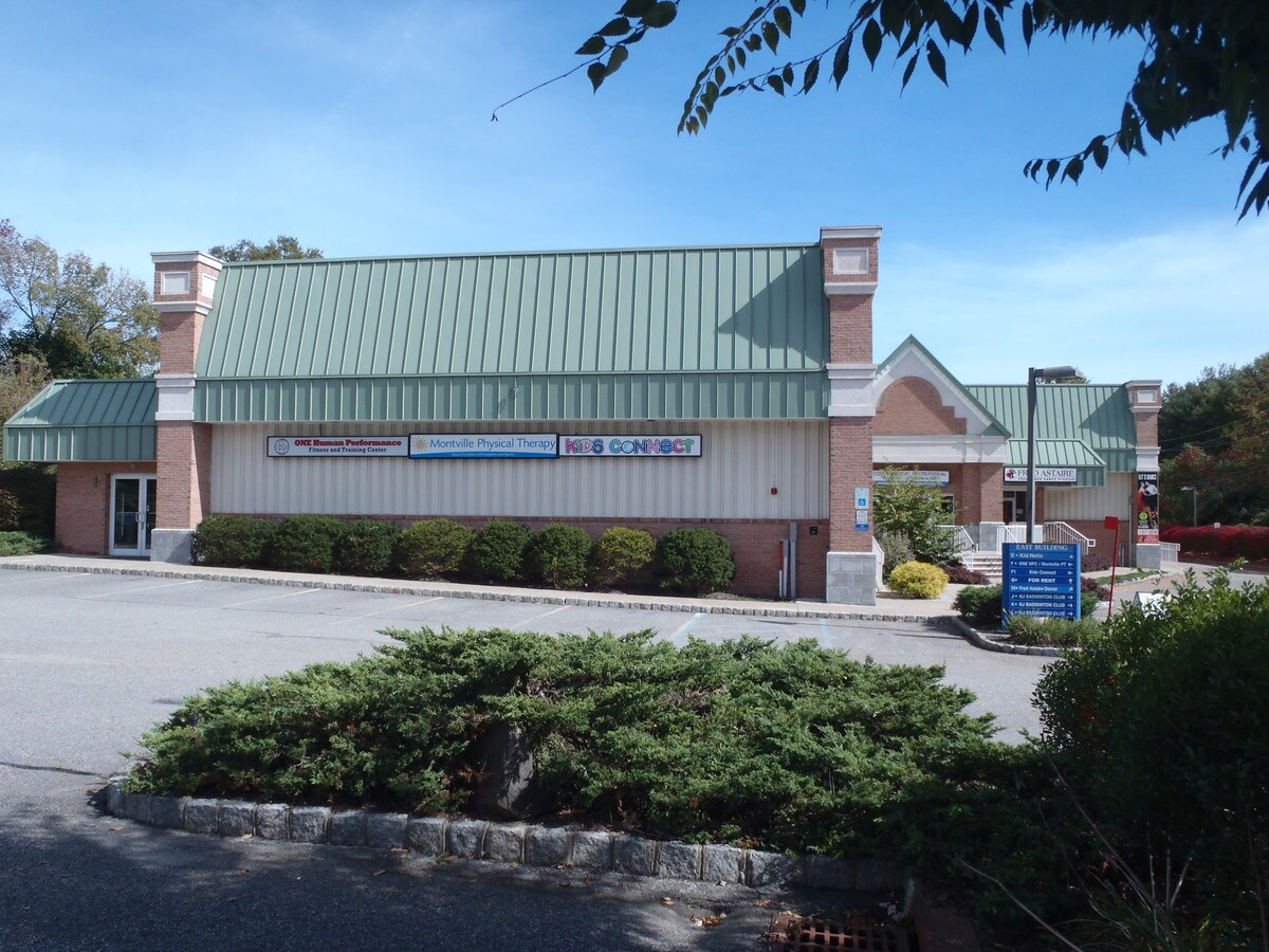 2 Changebridge Rd Montville Nj 07045 Property For Lease On Montville East Building