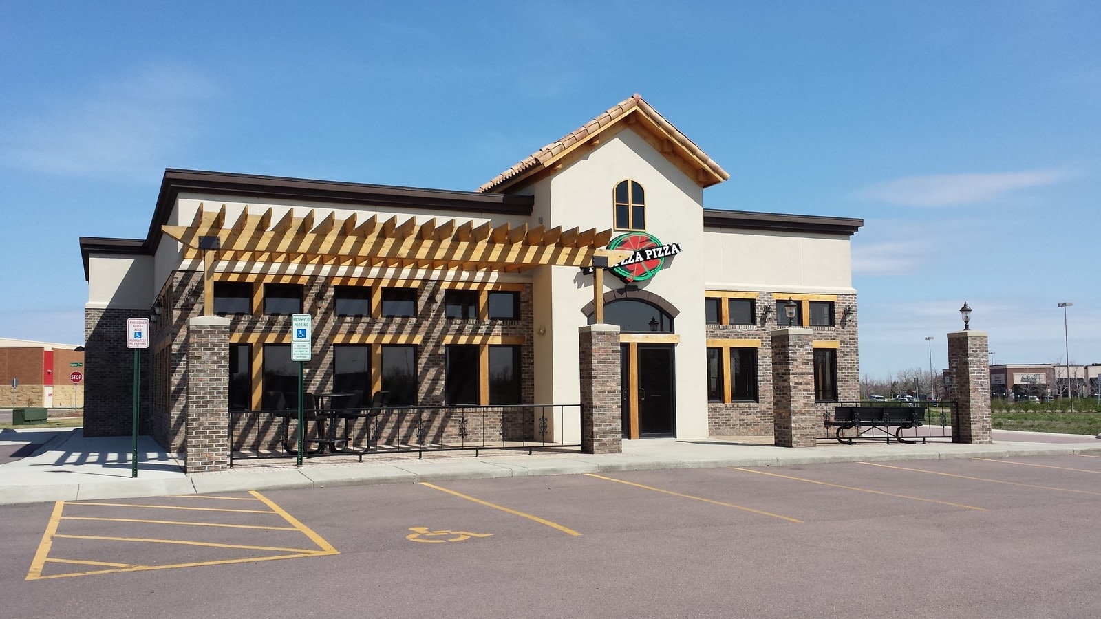 1100 s highline pl sioux falls sd 57110 restaurant property for