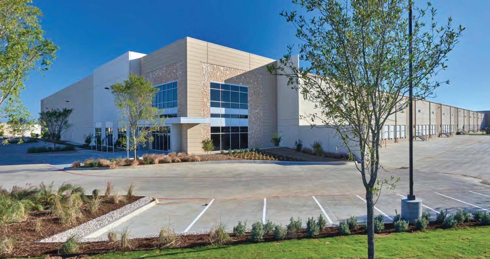 951 Valley View Ln, Irving, TX, 75061 Warehouse Property For Lease on