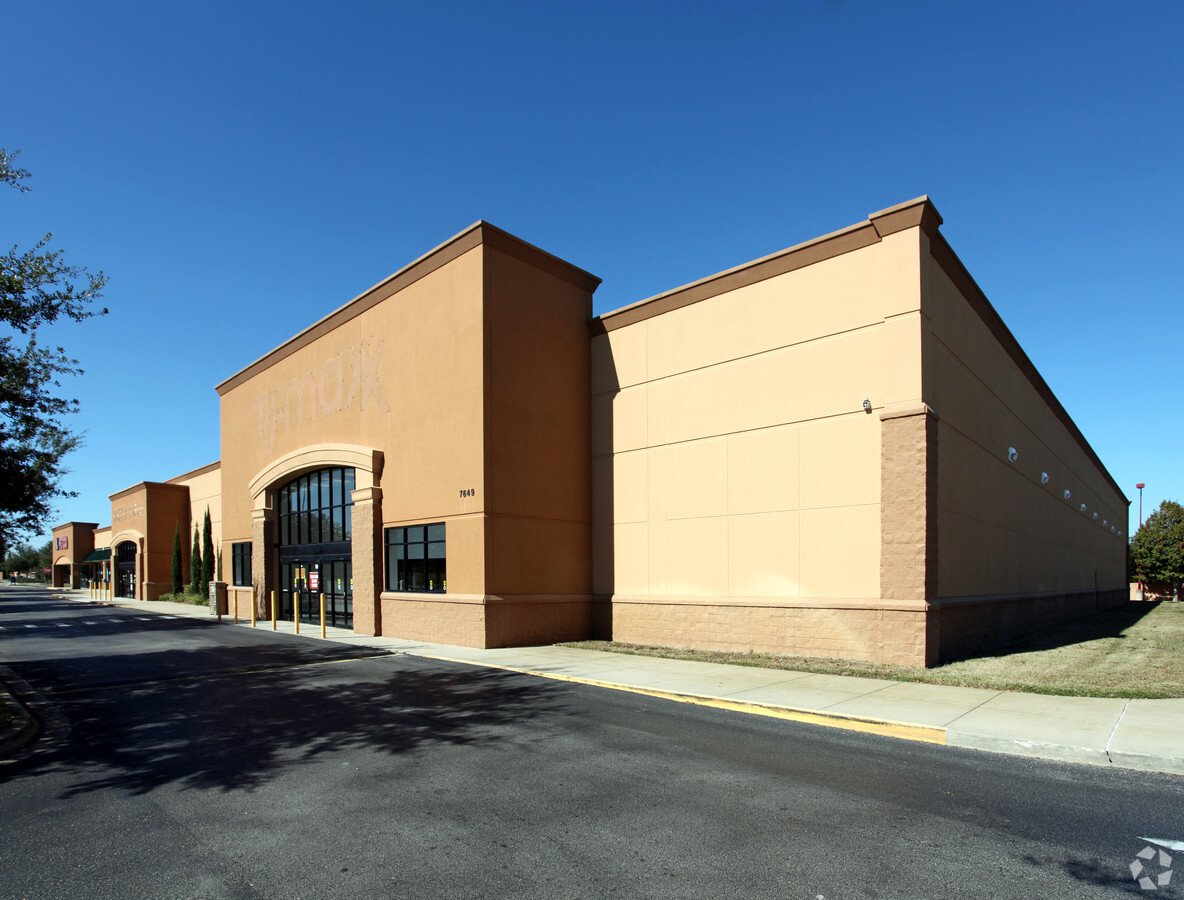 7501-7649 W Colonial Dr, Orlando, Fl, 32818 - Property For Lease On ...