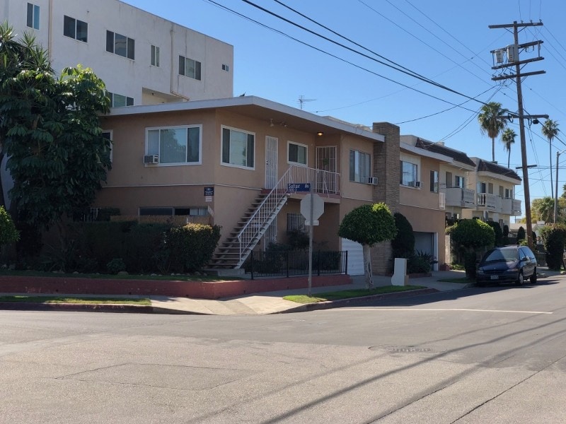 1301 s saltair ave los angeles ca 90025 apartments property for
