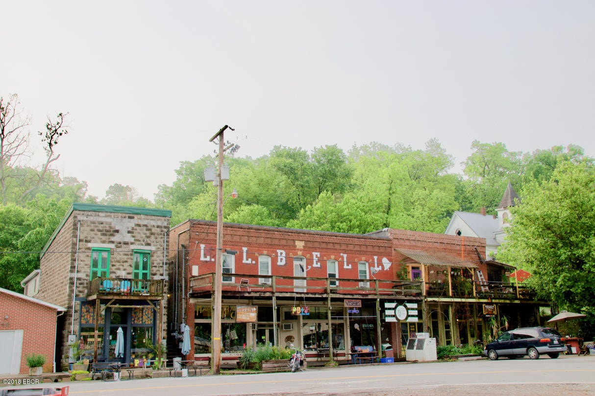 520 Makanda Rd, Makanda, IL, 62958 Storefront Retail/Residential