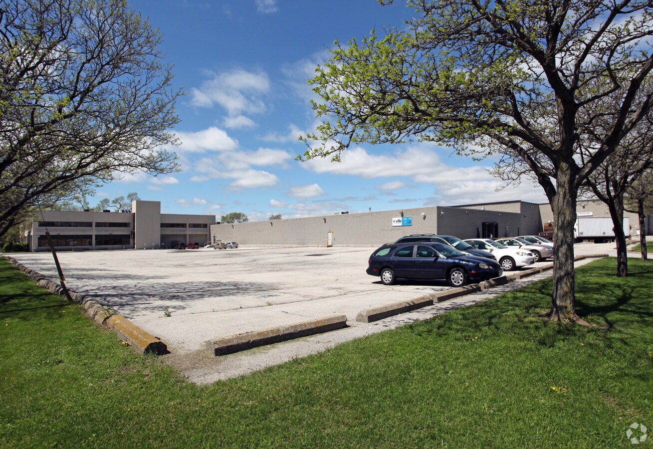 19 Waterman Ave, Toronto, ON, M4B