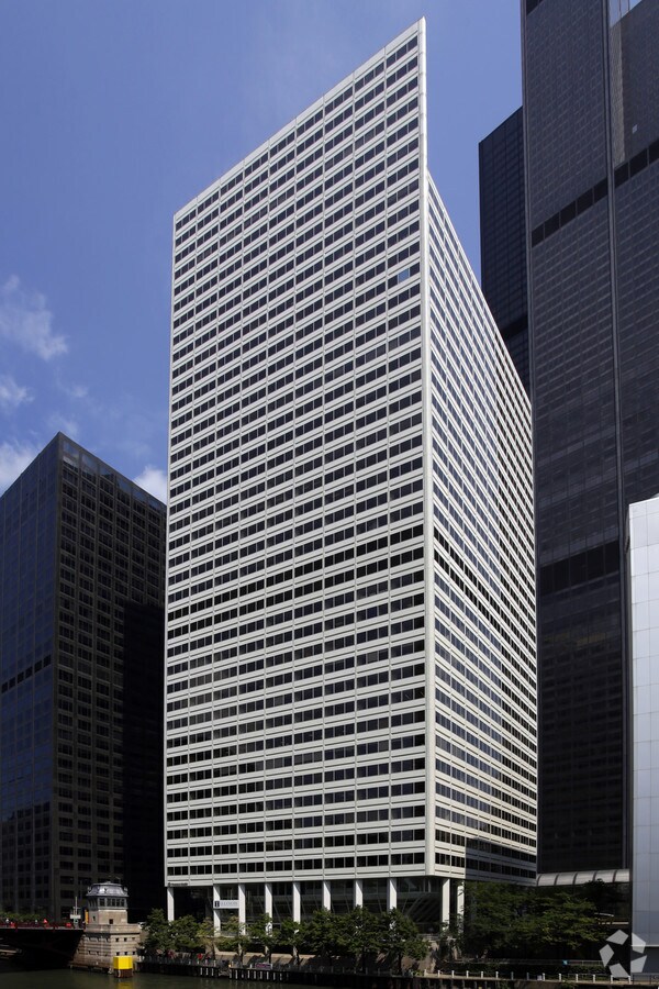 200 S Wacker Dr, Chicago, IL, 60606 Property For Lease on