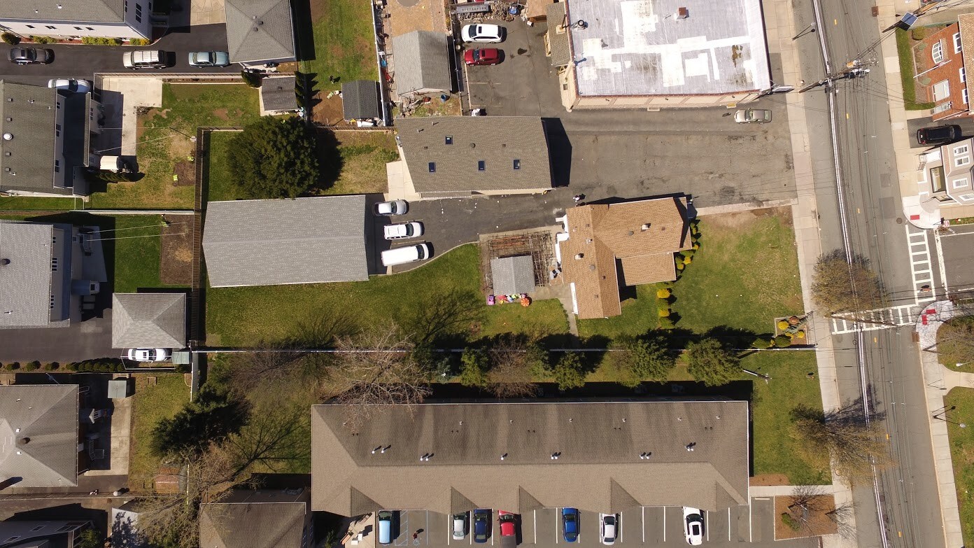 Commercial 781 Van Houten Ave