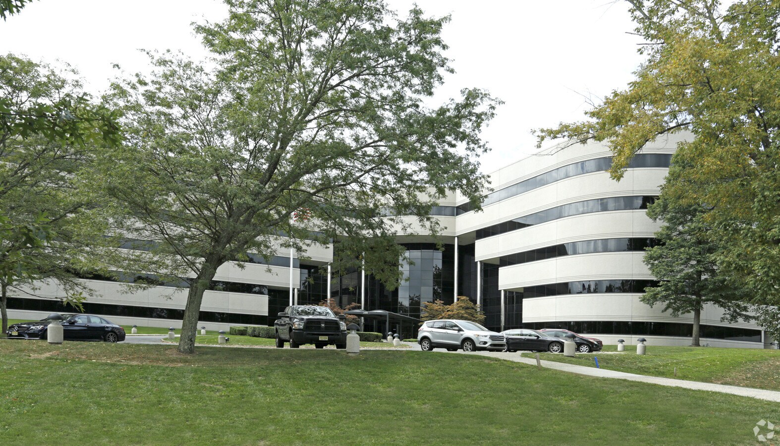 200 Connell Dr, Berkeley Heights, NJ, 07922 Property For Lease on