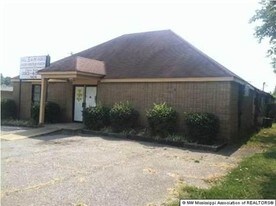 land in 38637 for sale and lease