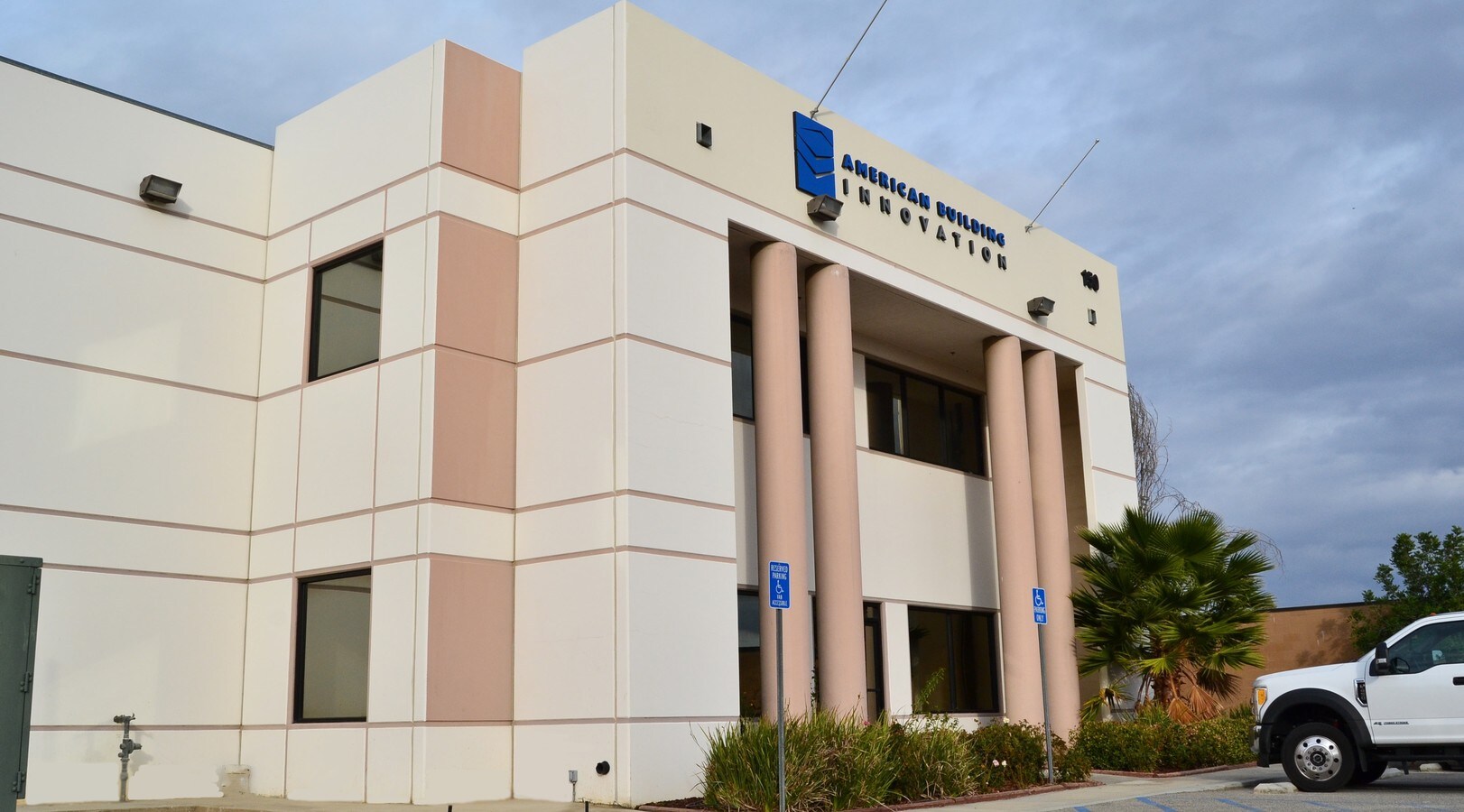 150 W Walnut St, Perris, CA, 92571 Warehouse Property For Sale on