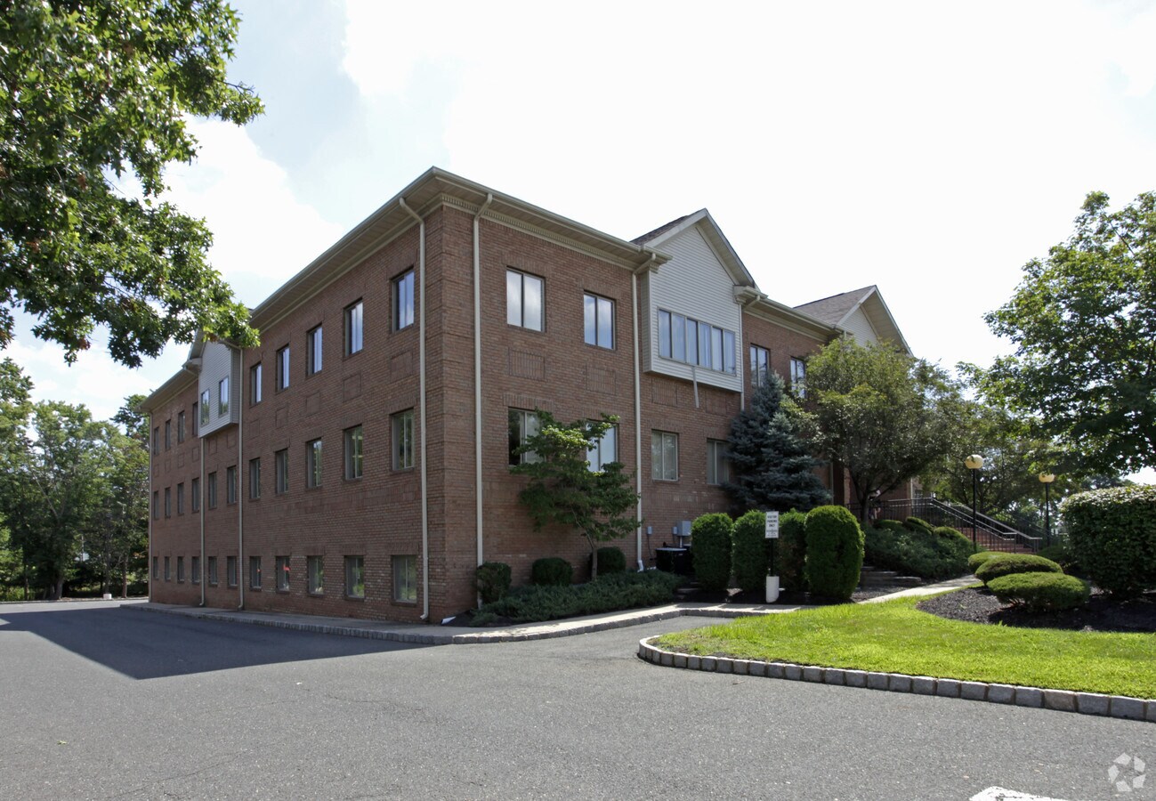 515 Plainfield Ave, Edison, NJ, 08817 Property For Lease on