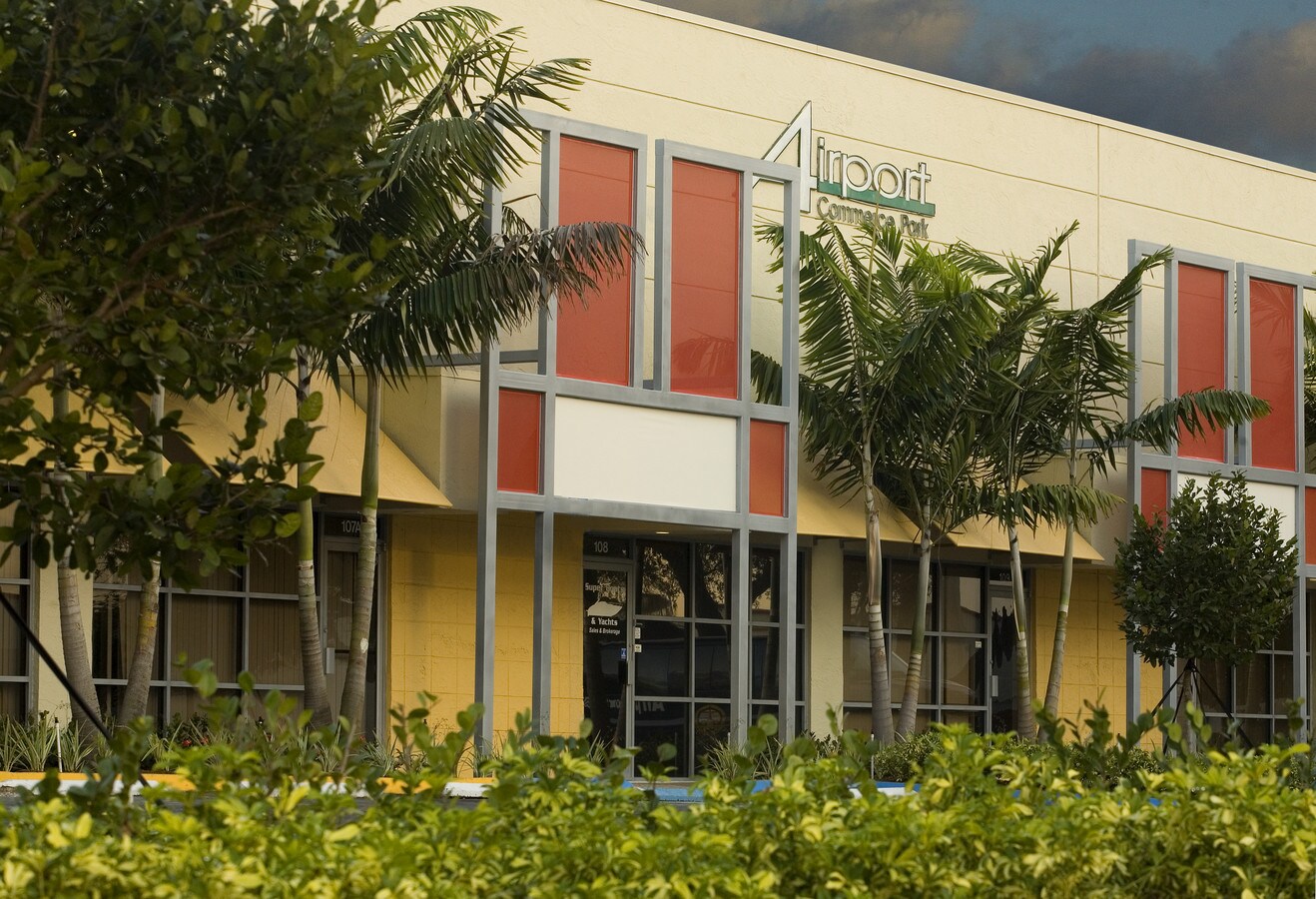 4101 Ravenswood Rd, Dania Beach, FL, 33312 Property For Lease on