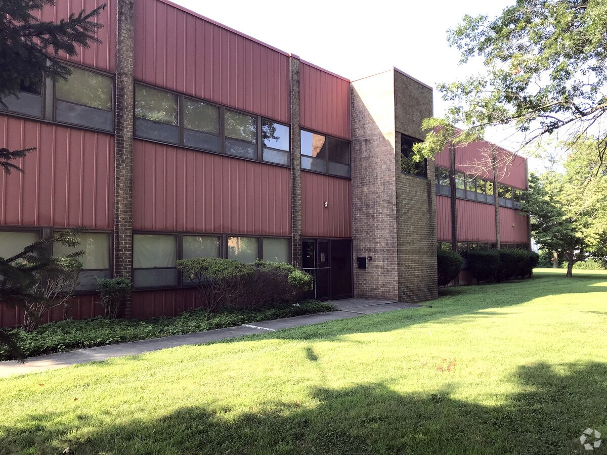 2693 Philmont Ave, Huntingdon Valley, PA, 19006 - Warehouse Property For Sale on LoopNet.com