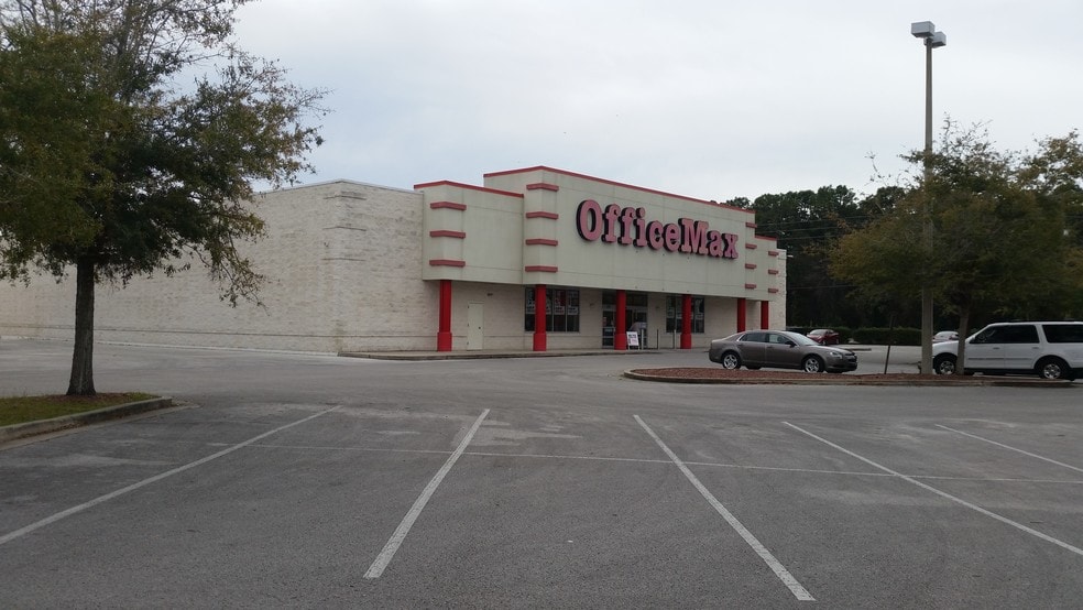 1501 Nw Us Highway 19 Crystal River Fl 34428 Freestanding 23 830 Sf Retail Building Offered At 1 700 000 A 9 68 Cap Rate In Crystal River Fl
