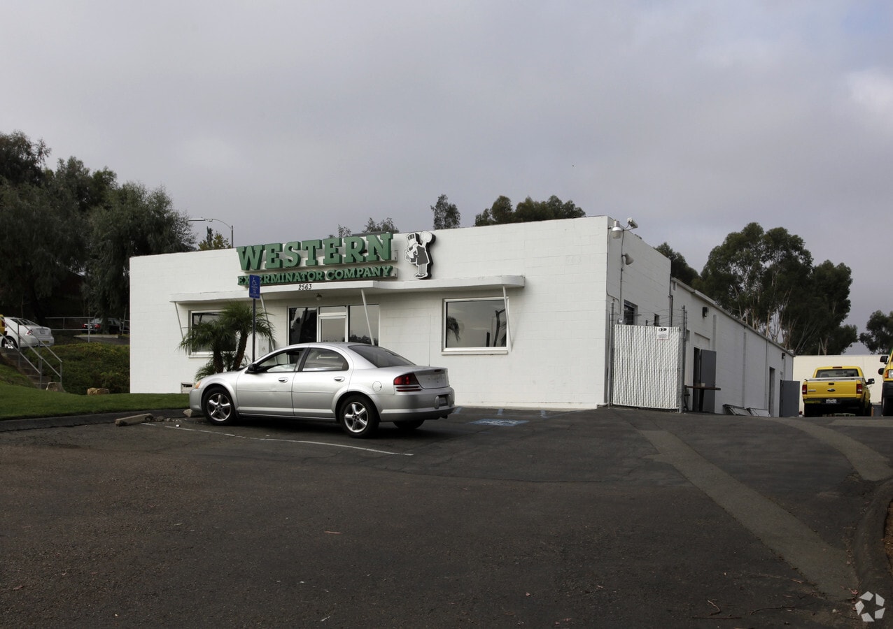 2563 N Auto Park Way, Escondido, CA, 92029 - Warehouse Property For Lease on LoopNet.com