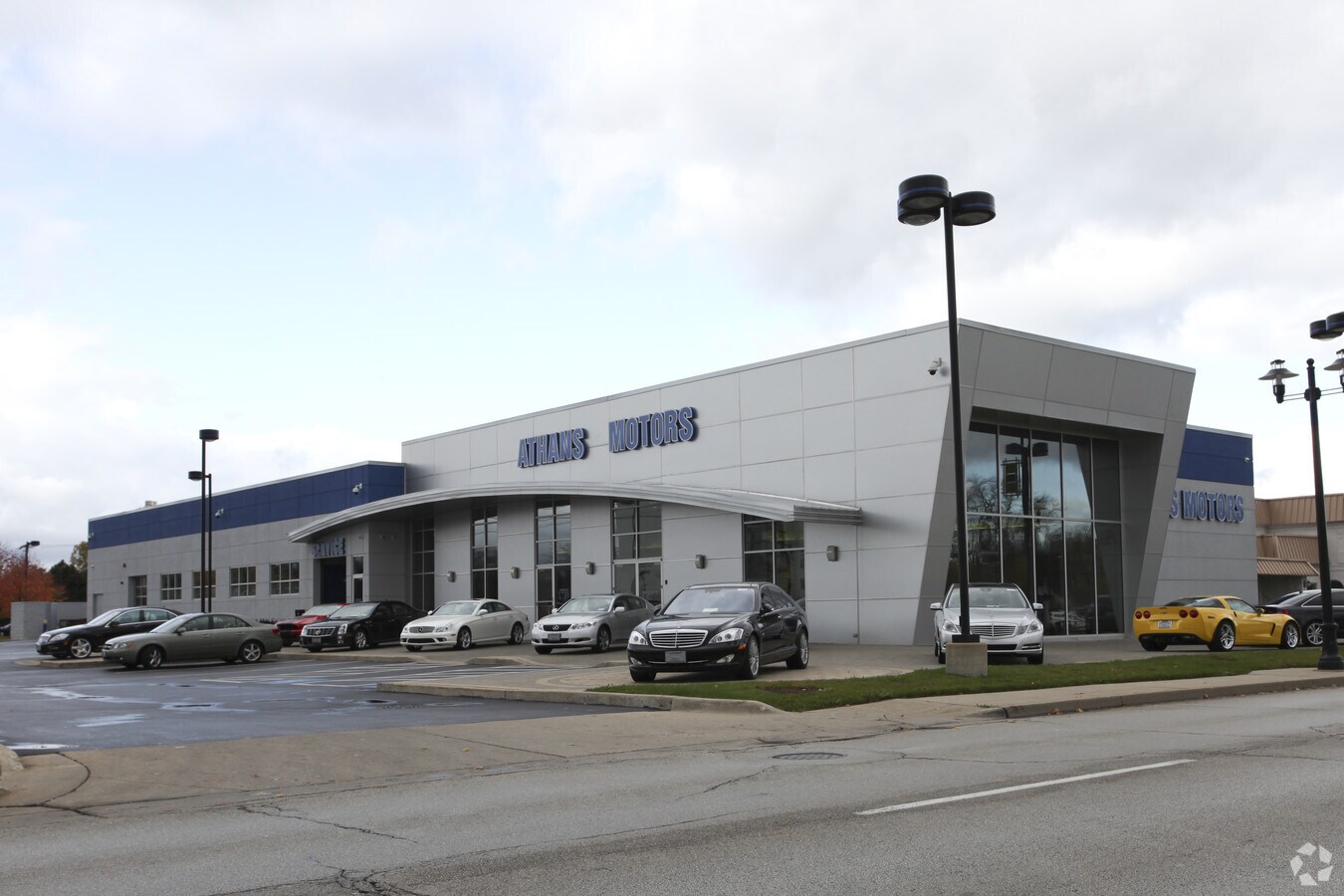 9040 Waukegan Rd, Morton Grove, IL, 60053 Auto