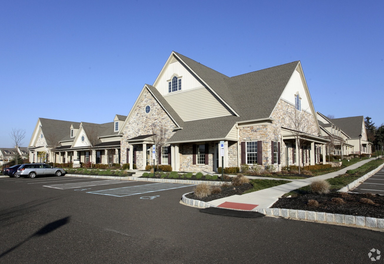 2325 Heritage Center Dr, Furlong, PA, 18925 - Property For Lease on LoopNet.com