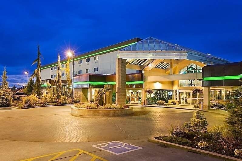 16710 Smokey Point Blvd, Arlington, WA, 98223 Hotel Property For Sale